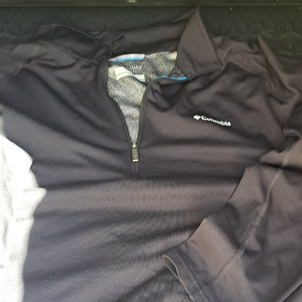 Columbia Women's Black and Gray Quarter-Zip Long Sleeve Top
